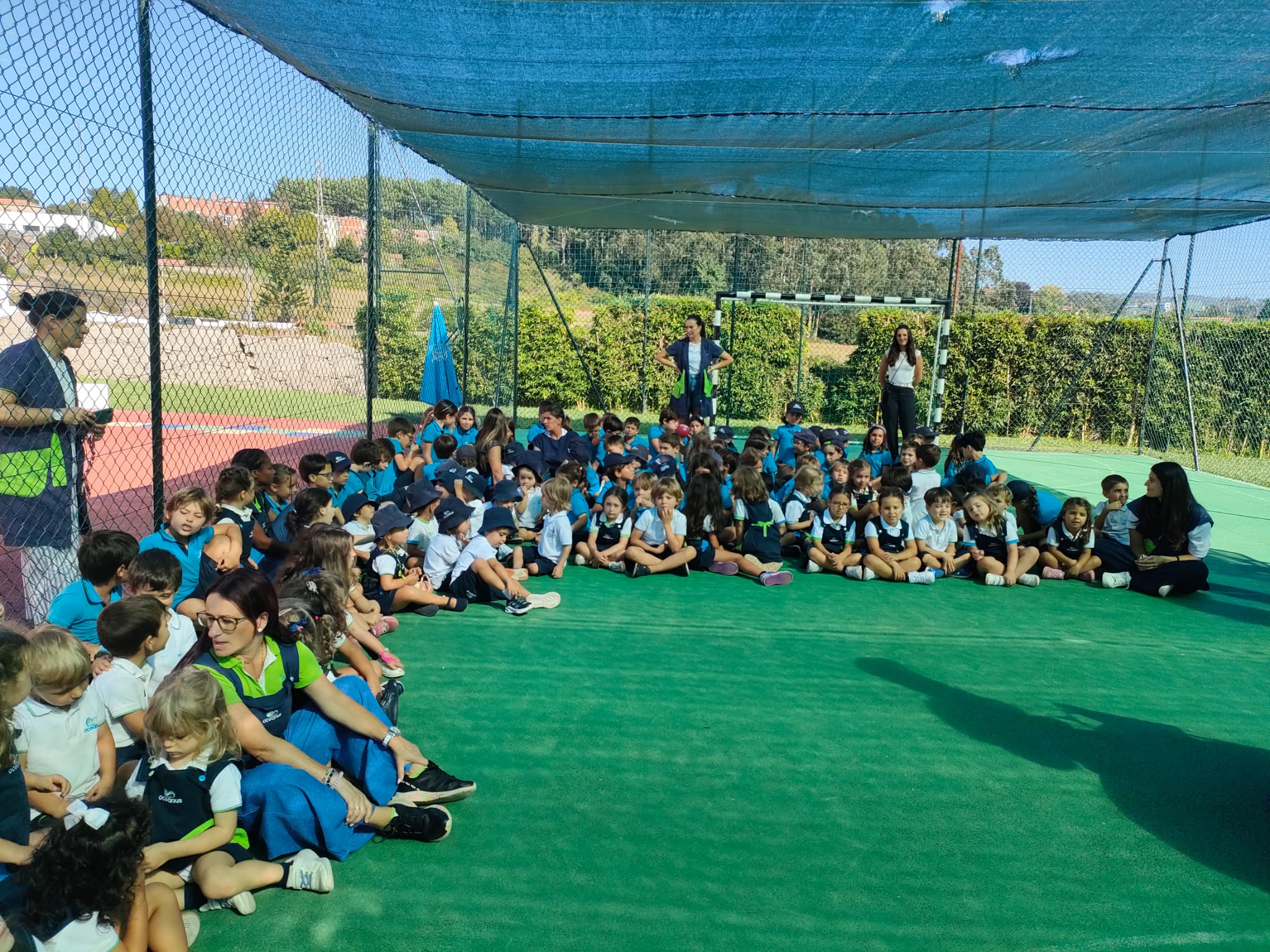 Bolo comemorativo do 16.º aniversário da Oceanus